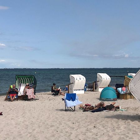 Ferienwohnung Sandkueste Mit Strandkorb & Indoor Spielplatz Heiligenhafen Exterior foto